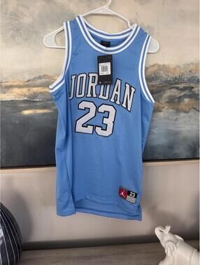 Michael Jordan Basketball Jersey Youth Large NWT